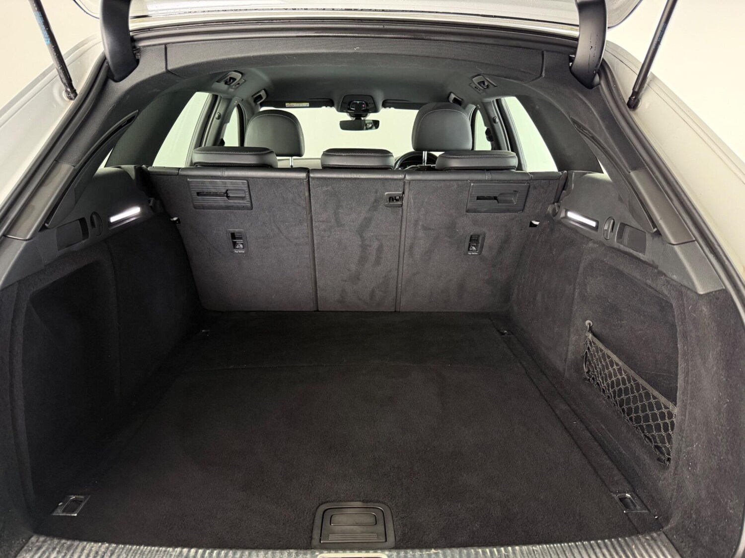 Used Audi A4 Avant 2020 for sale - 77332130: Photo 7