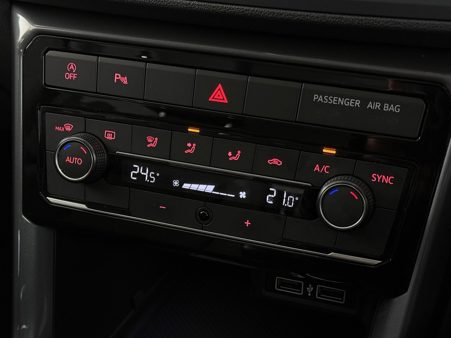 Used Volkswagen T-Cross 2019 for sale - 76466719: Photo 41