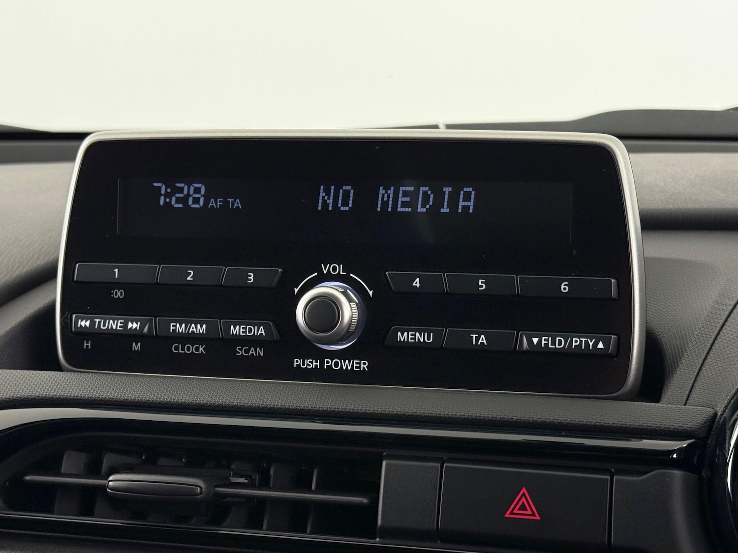 Used Mazda MX-5 2018 for sale - 76608504: Photo 27