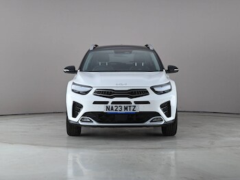 Used Kia Stonic 2023 for sale - 78232213: Photo