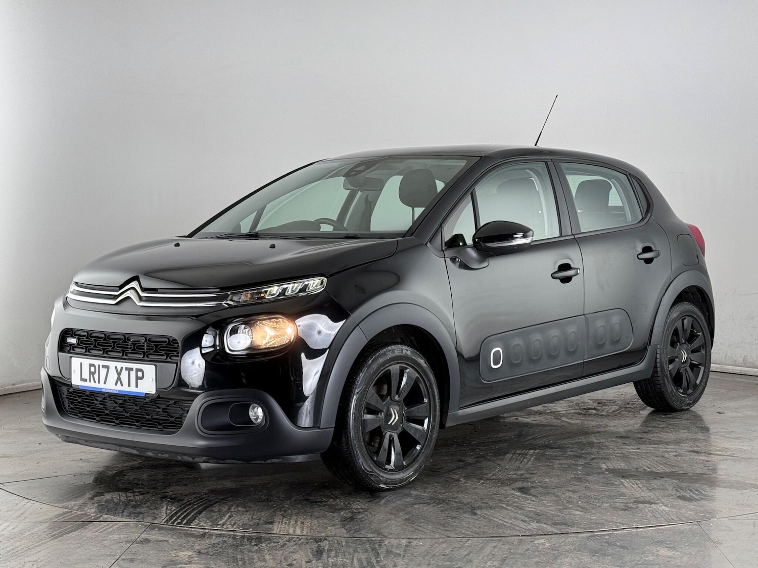 Used Citroen C3 2017 for sale - 78107130: Photo 3