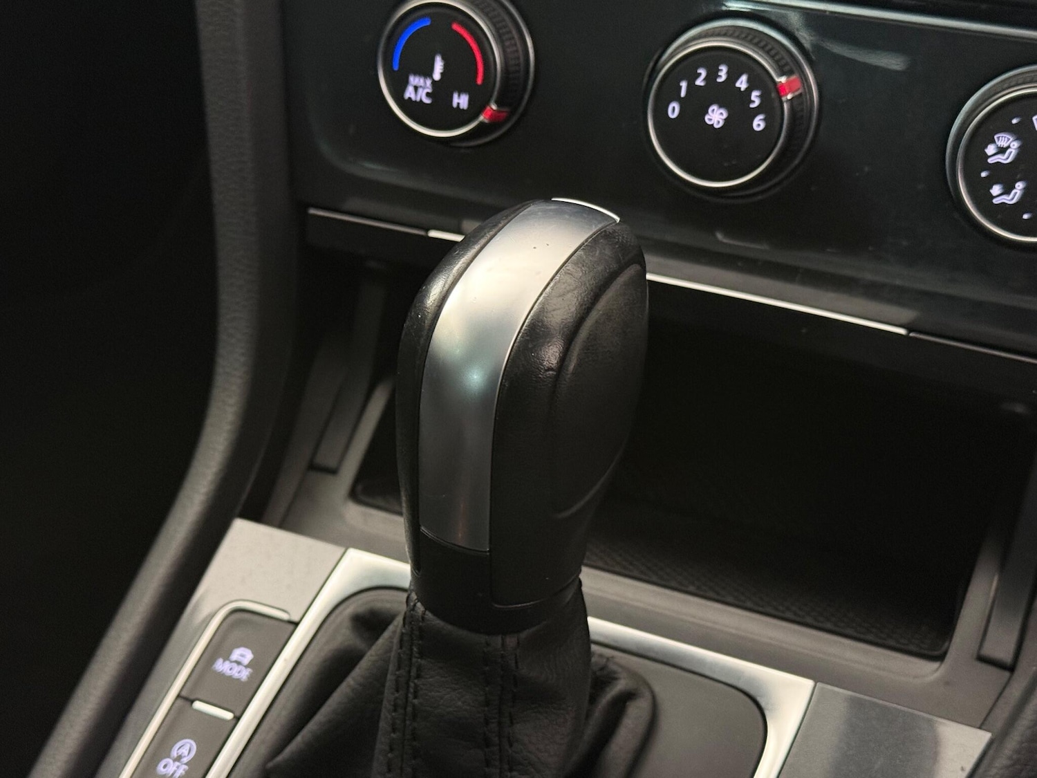 Used Volkswagen Golf 2019 for sale - 77246188: Photo 35