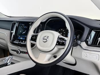 Used Volvo XC60 2019 for sale - 79846276: Photo
