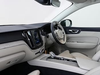 Used Volvo XC60 2019 for sale - 79846276: Photo