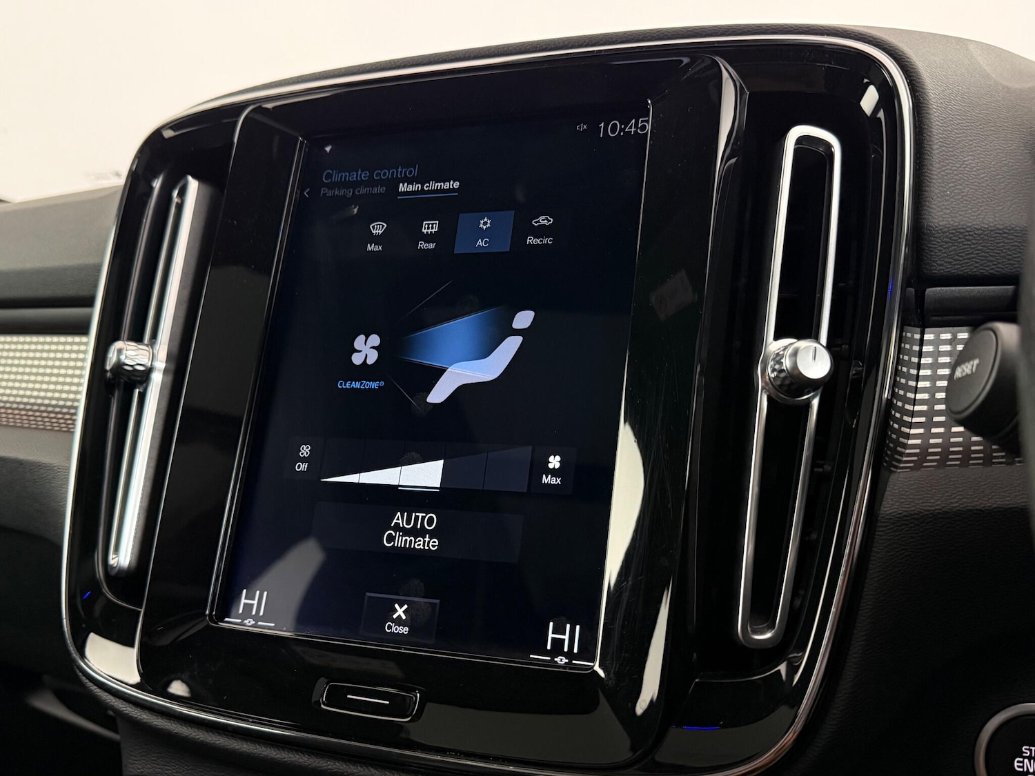 Used Volvo XC40 2020 for sale - 77182829: Photo 21