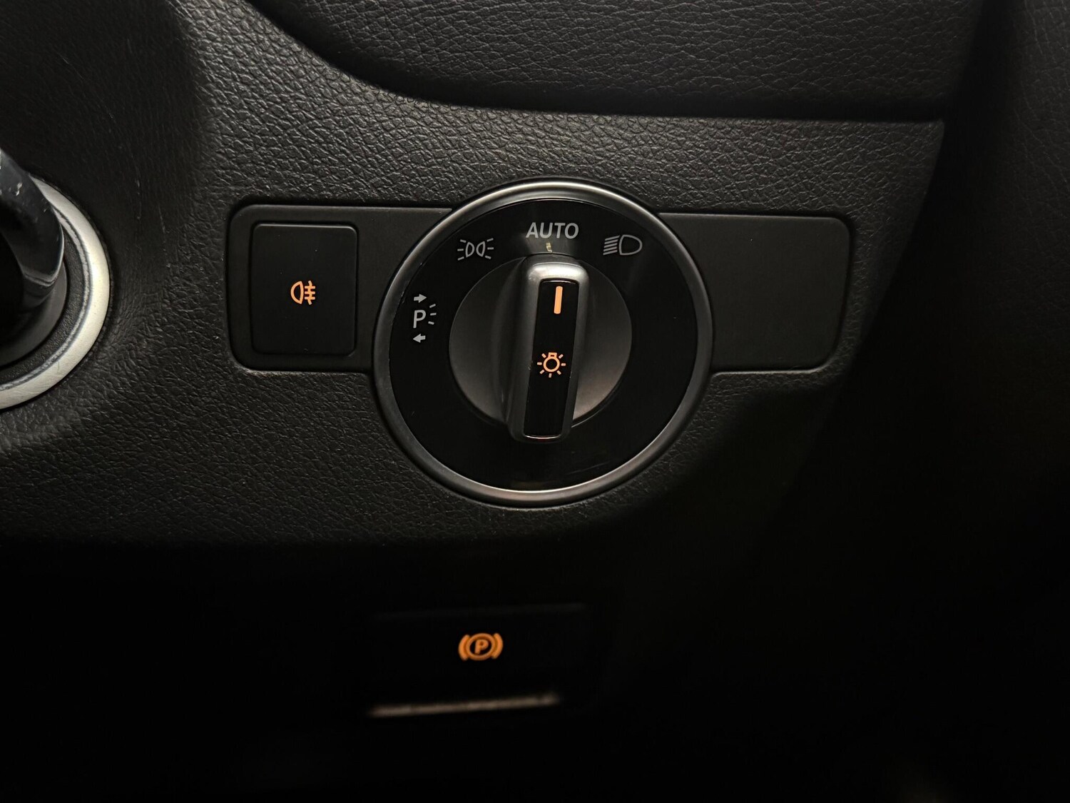 Used Mercedes-Benz CLA 2018 for sale - 76467131: Photo 26