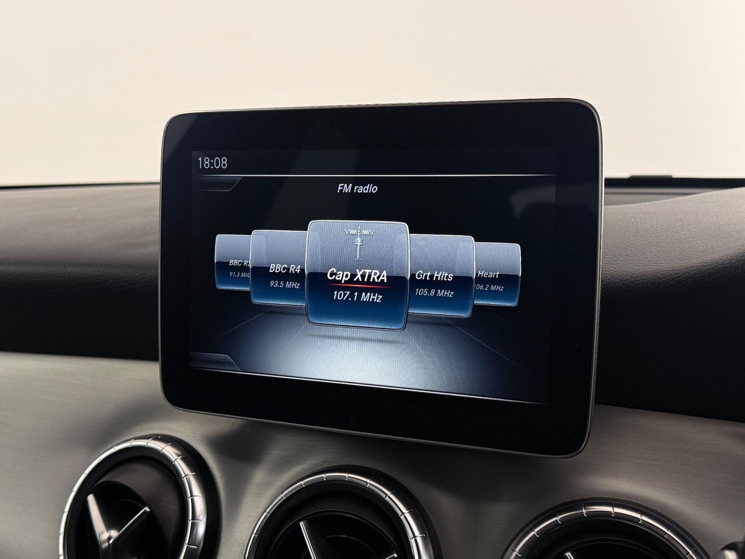 Used Mercedes-Benz CLA 2018 for sale - 76467131: Photo 29