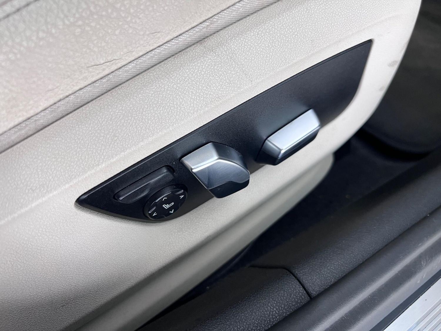 Used BMW 5 Series 2017 for sale - 78148376: Photo 48