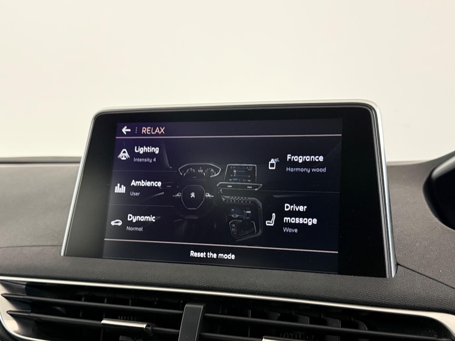 Used Peugeot 3008 2019 for sale - 76467195: Photo 32