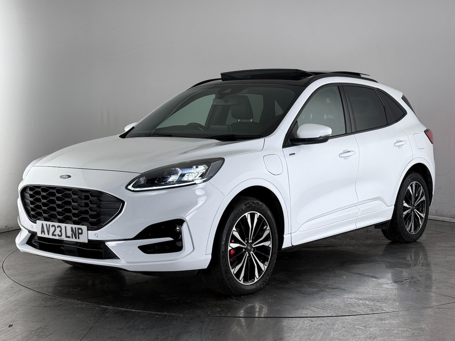 Used Ford Kuga 2023 for sale - 76466939: Photo 3