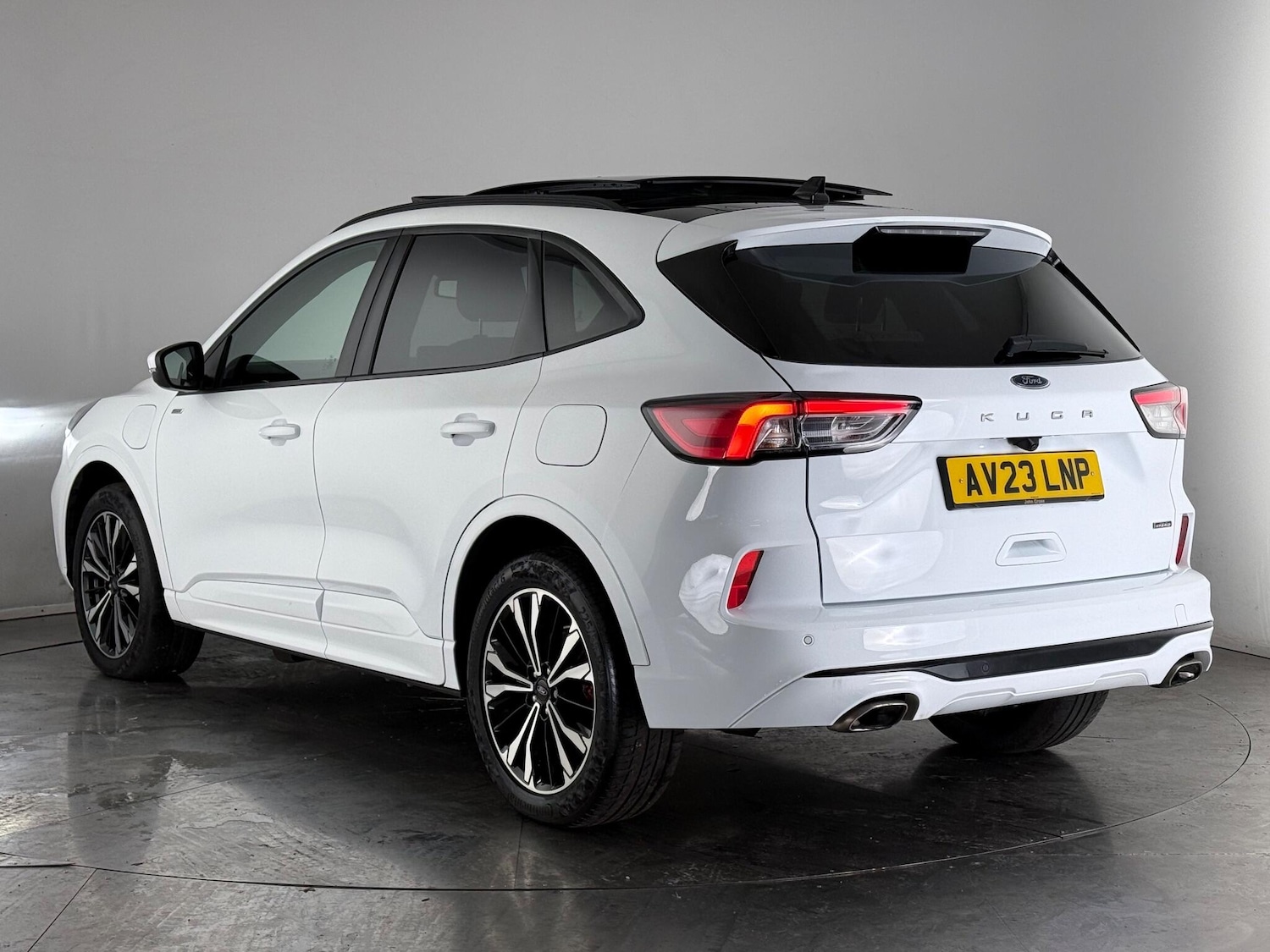 Used Ford Kuga 2023 for sale - 76466939: Photo 4