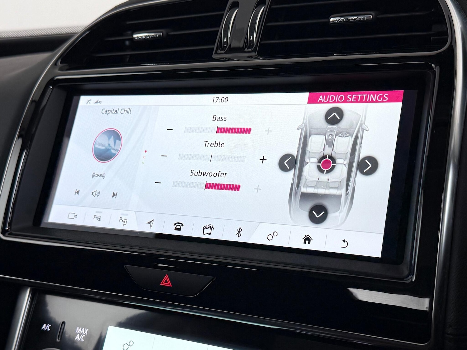 Used Jaguar XE 2019 for sale - 77183078: Photo 24