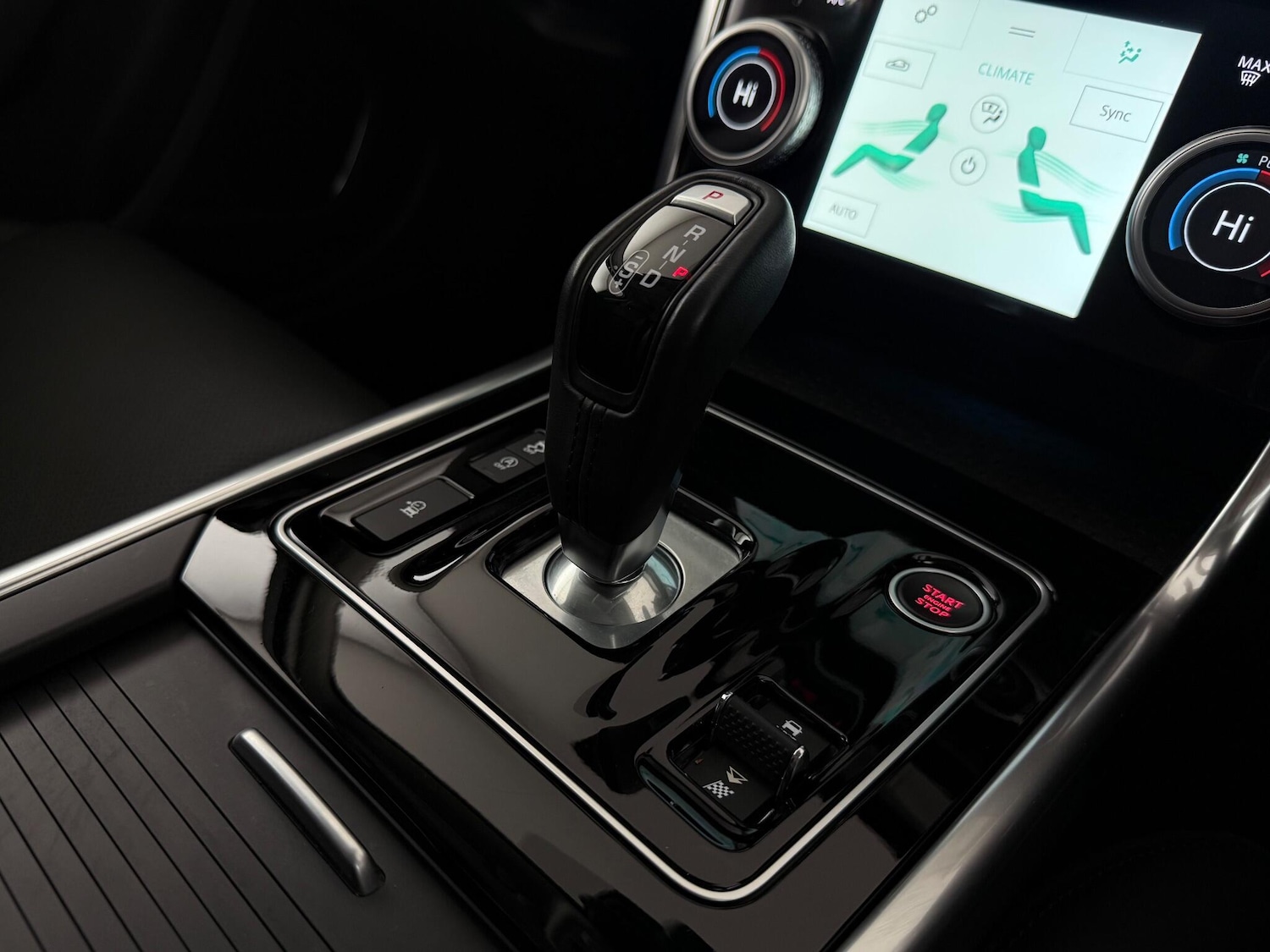 Used Jaguar XE 2019 for sale - 77183078: Photo 34