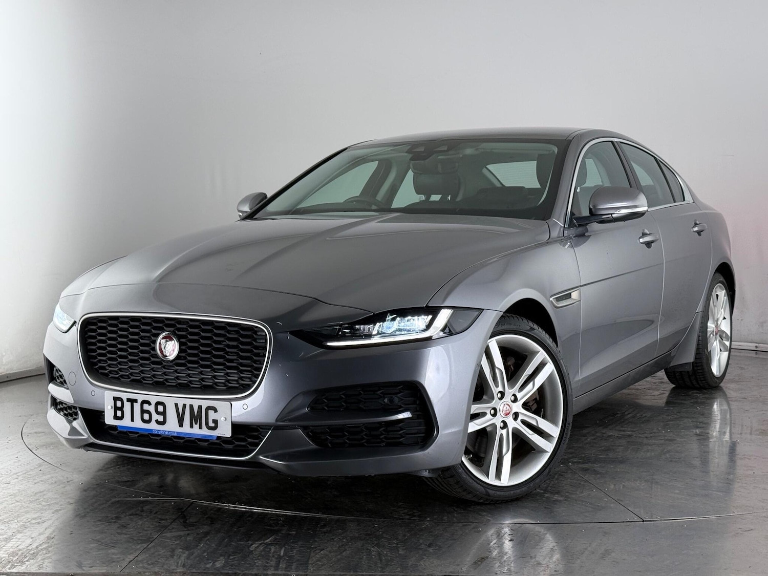 Used Jaguar XE 2019 for sale - 77183078: Photo 35