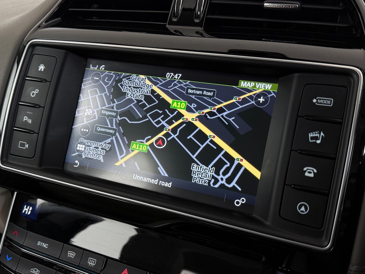 Used Jaguar XE 2017 for sale - 77259680: Photo 26