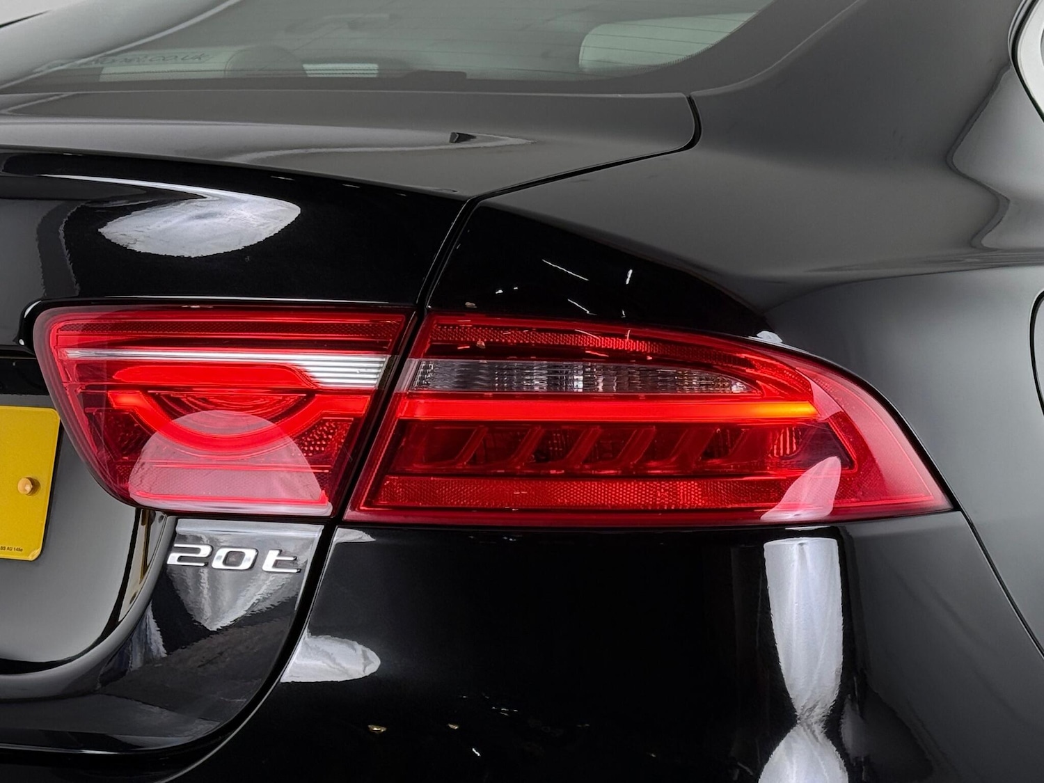 Used Jaguar XE 2017 for sale - 77259680: Photo 6