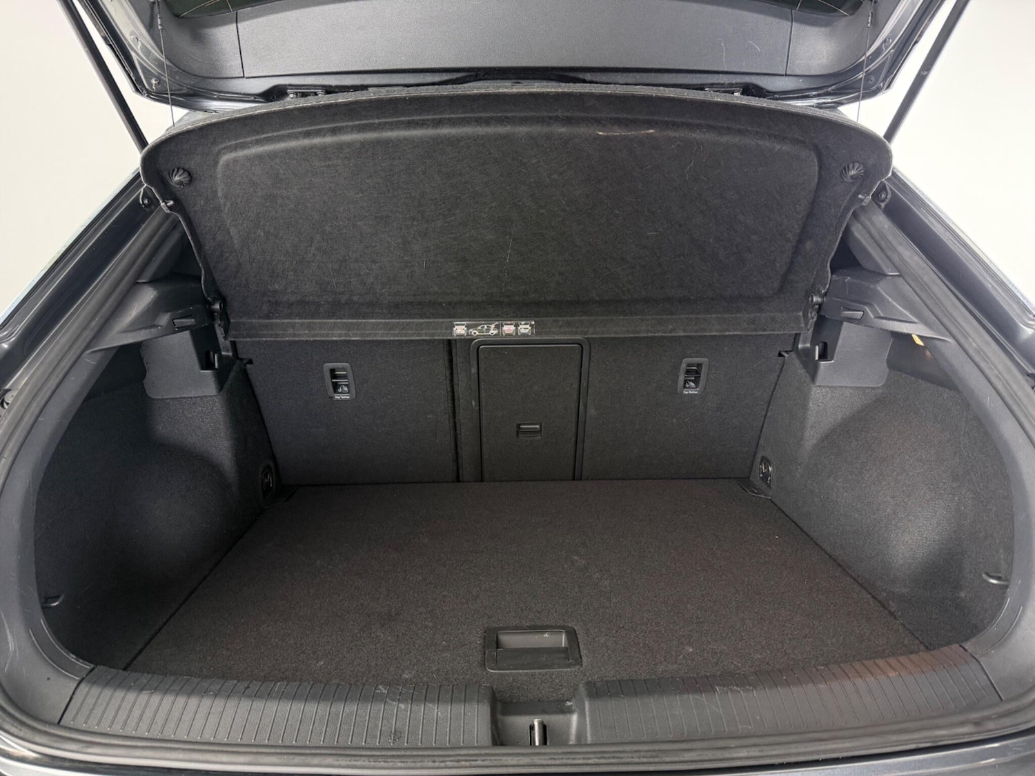 Used Volkswagen T-Roc 2021 for sale - 77511517: Photo 10