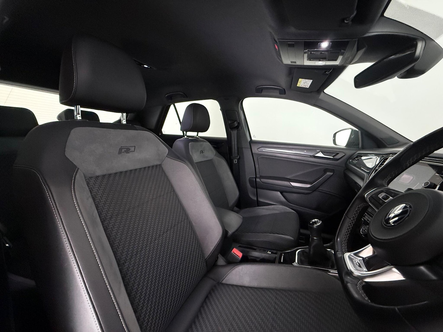 Used Volkswagen T-Roc 2021 for sale - 77511517: Photo 11