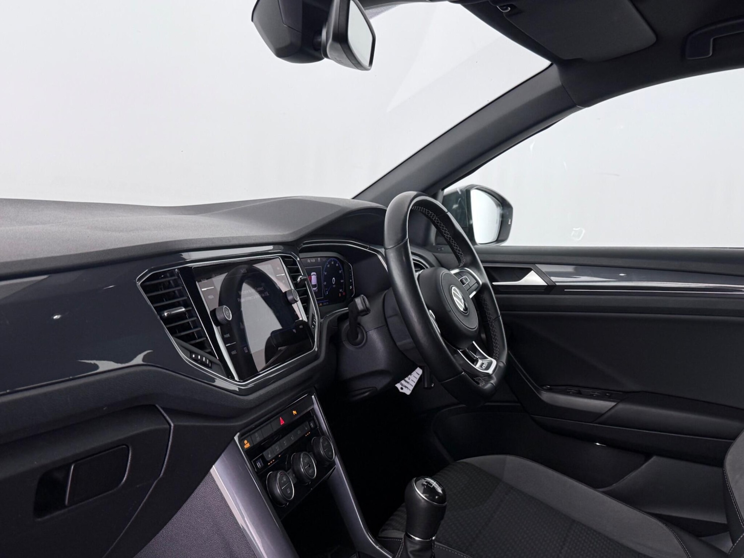 Used Volkswagen T-Roc 2021 for sale - 77511517: Photo 15