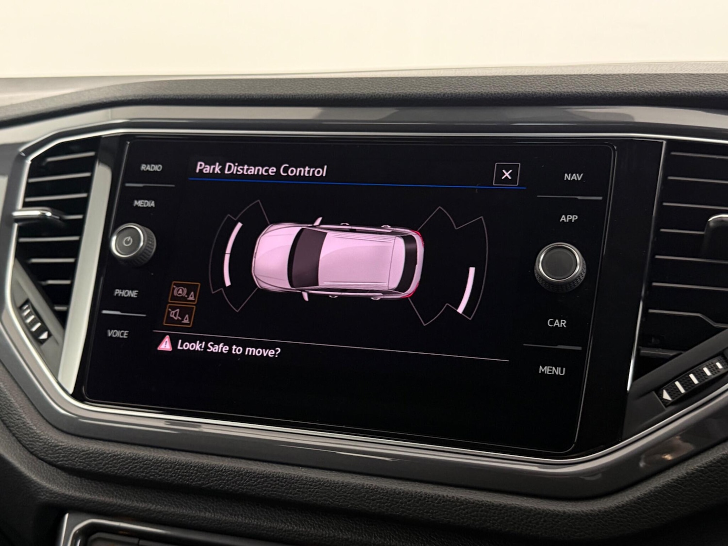 Used Volkswagen T-Roc 2021 for sale - 77511517: Photo 22