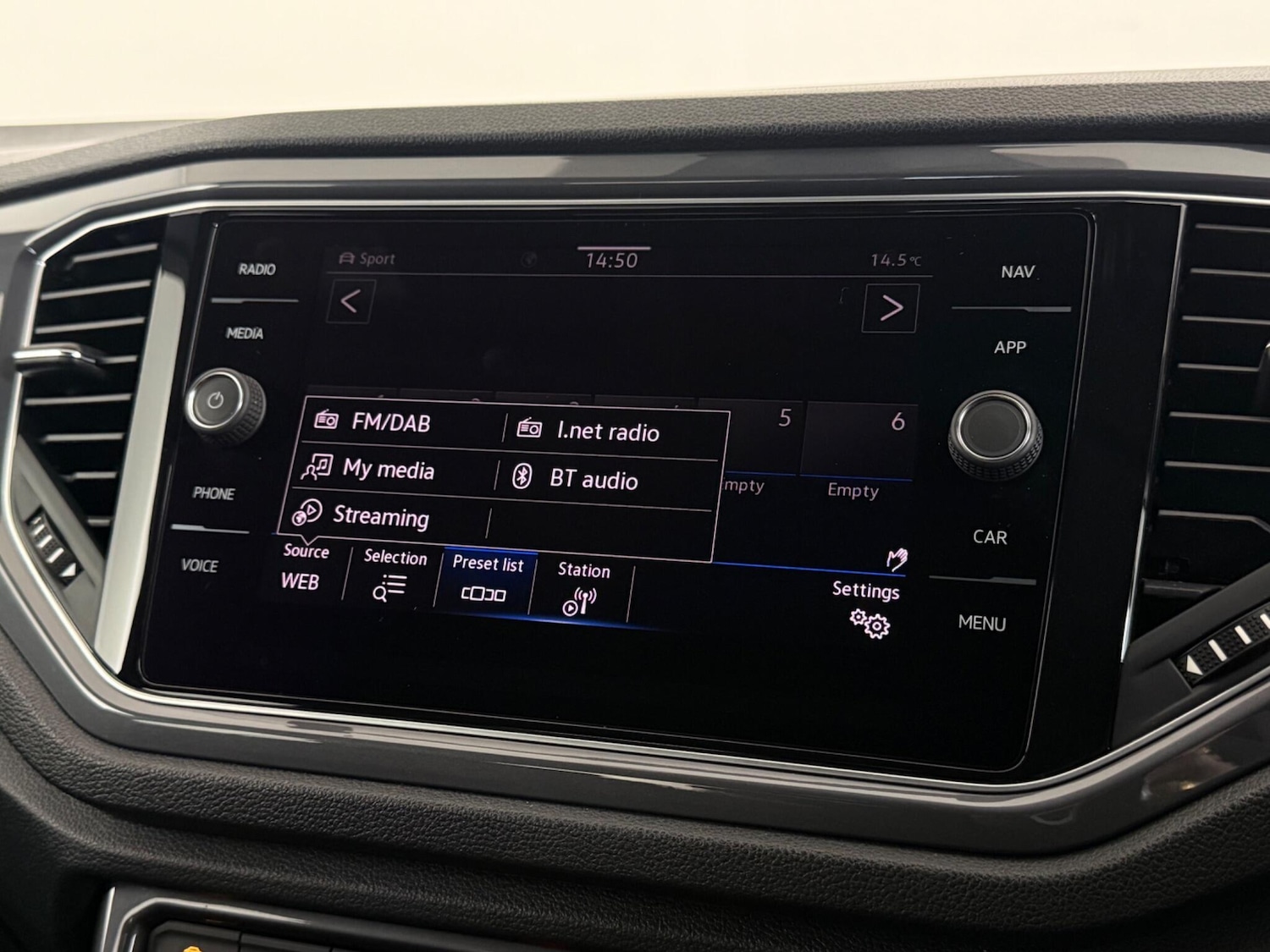 Used Volkswagen T-Roc 2021 for sale - 77511517: Photo 24