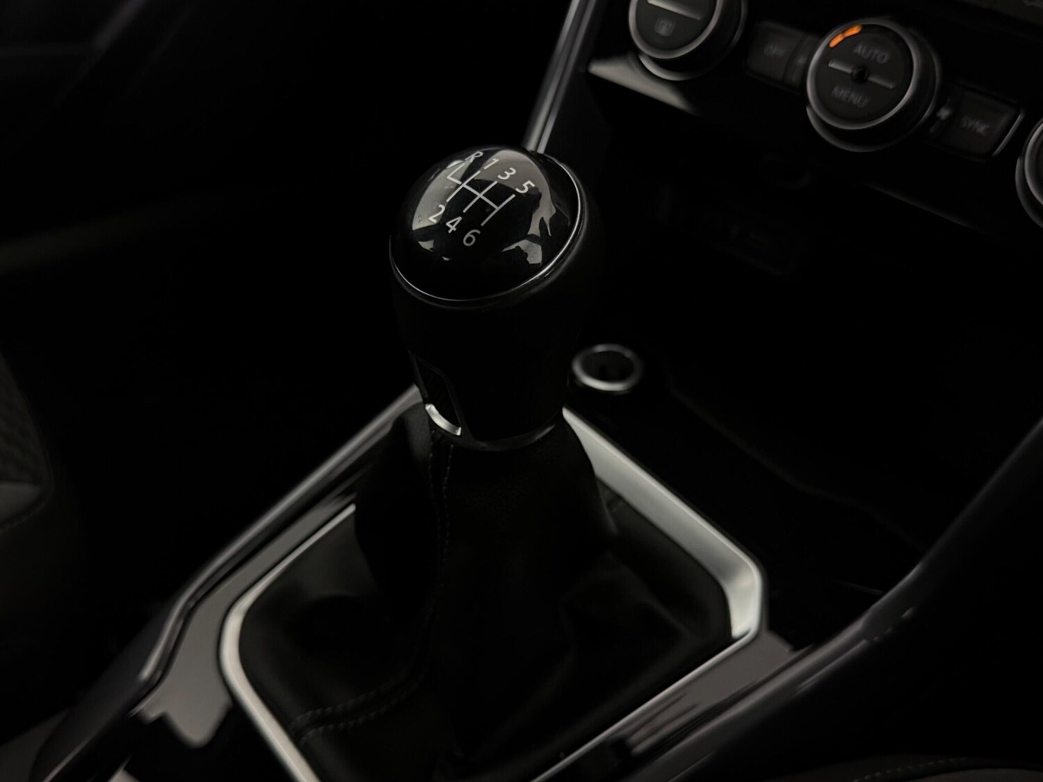 Used Volkswagen T-Roc 2021 for sale - 77511517: Photo 34