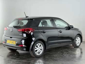 Used Hyundai i20 2017 for sale - 74621437: Photo