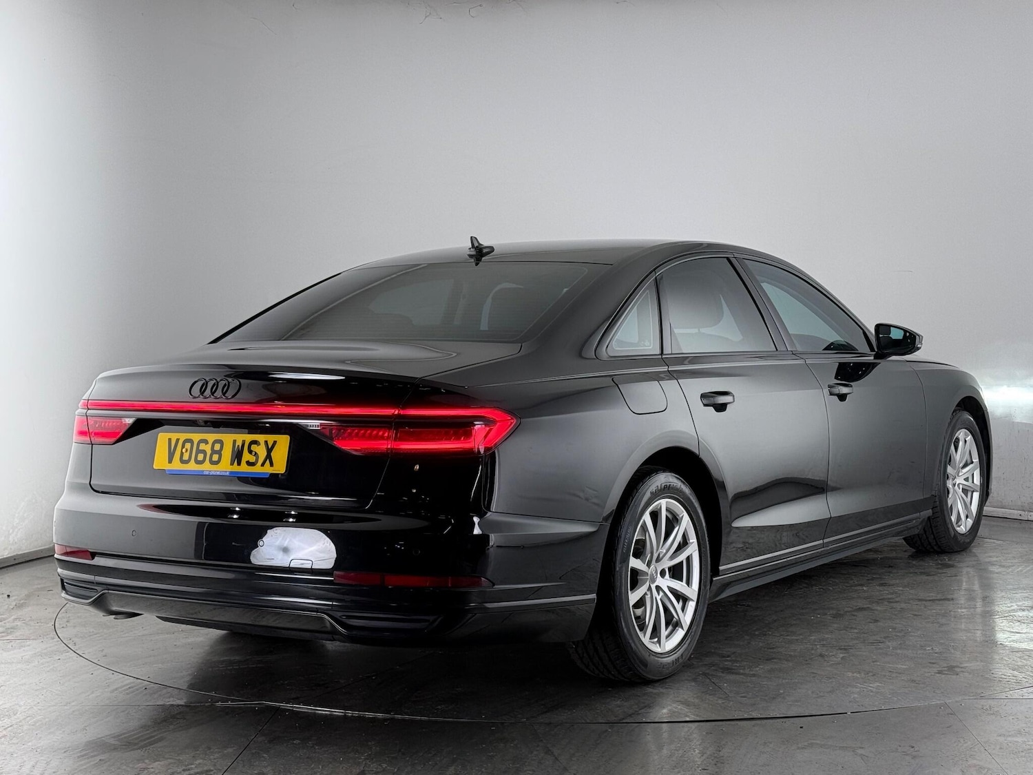 Used Audi A8 2018 for sale - 77182777: Photo 6
