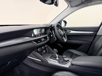 Used Alfa Romeo Stelvio 2019 for sale - 78867118: Photo