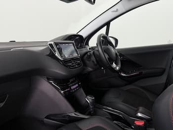 Used Peugeot 2008 2019 for sale - 79691692: Photo