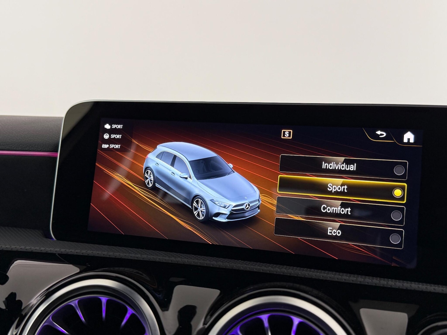 Used Mercedes-Benz A-Class 2019 for sale - 76511801: Photo 34