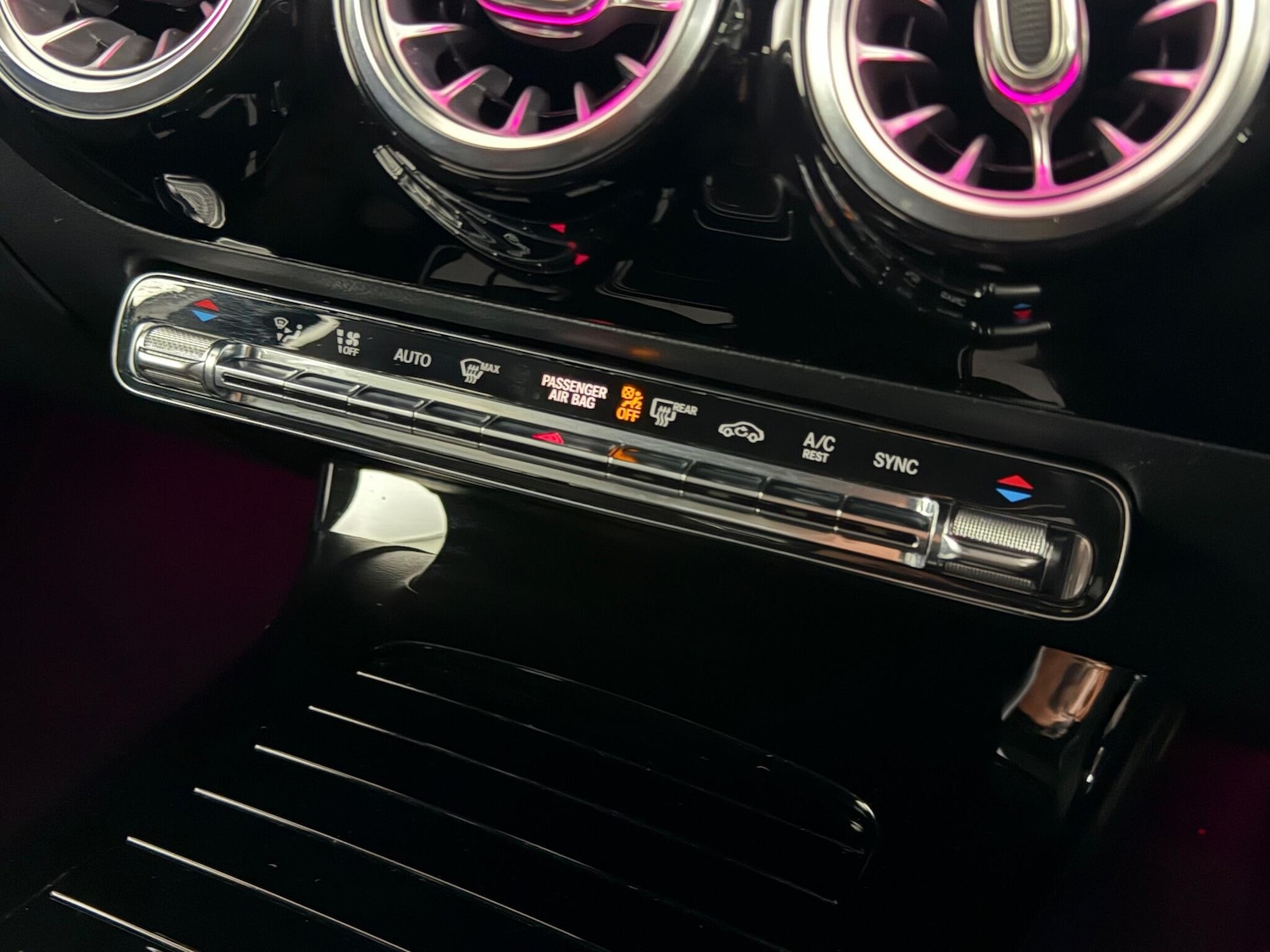 Used Mercedes-Benz A-Class 2019 for sale - 76511801: Photo 43