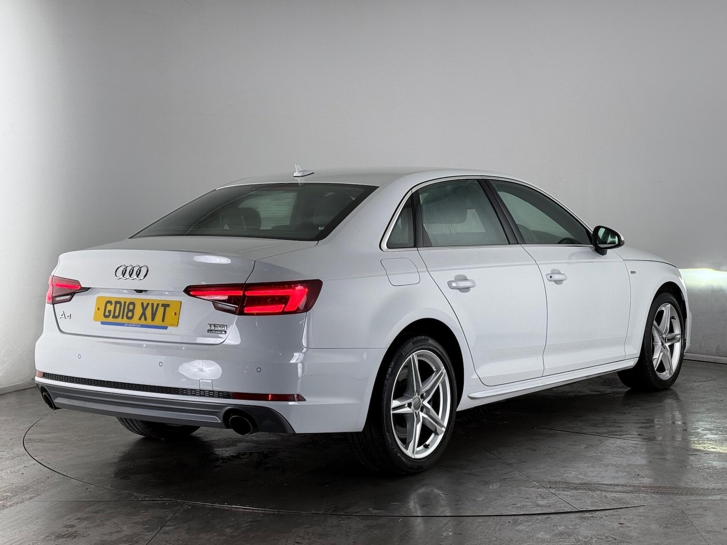 Used Audi A4 2018 for sale - 77221822: Photo 3