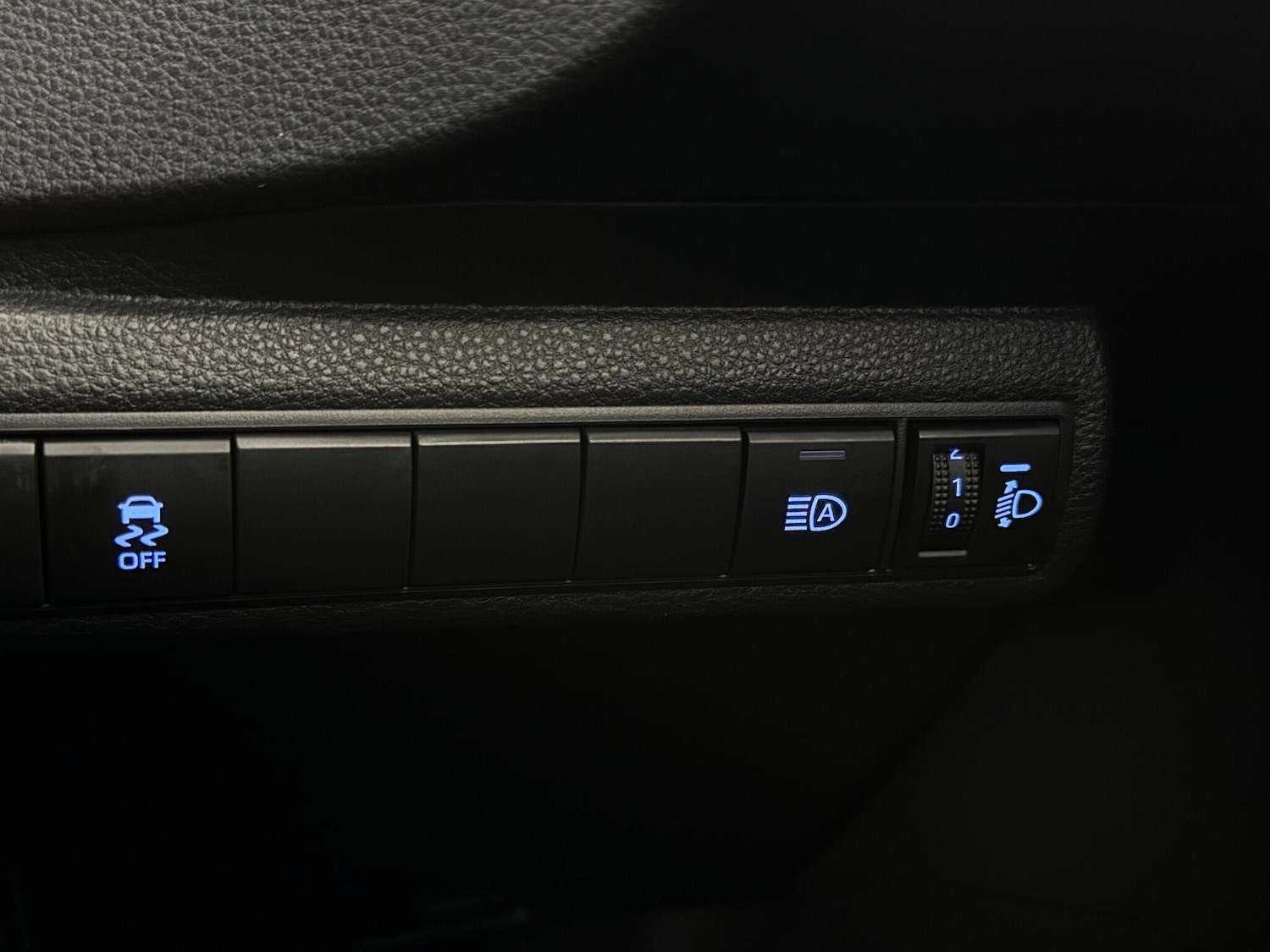 Used Toyota Corolla 2023 for sale - 77689193: Photo 28