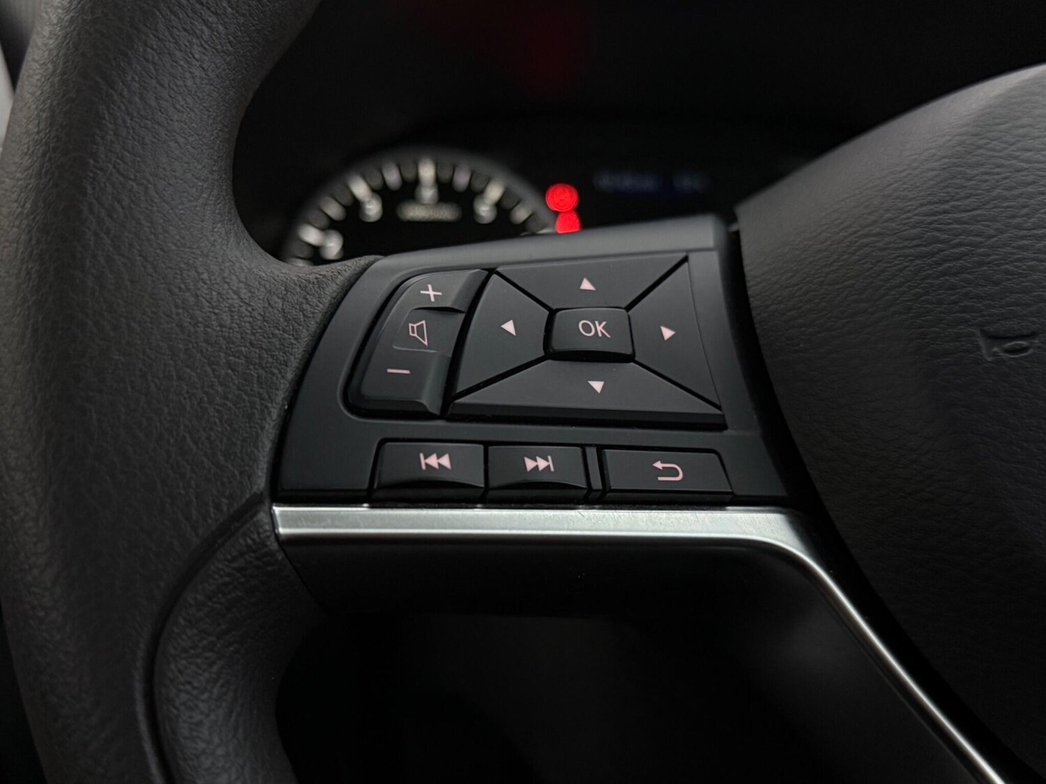 Used Nissan Juke 2023 for sale - 78157939: Photo 15