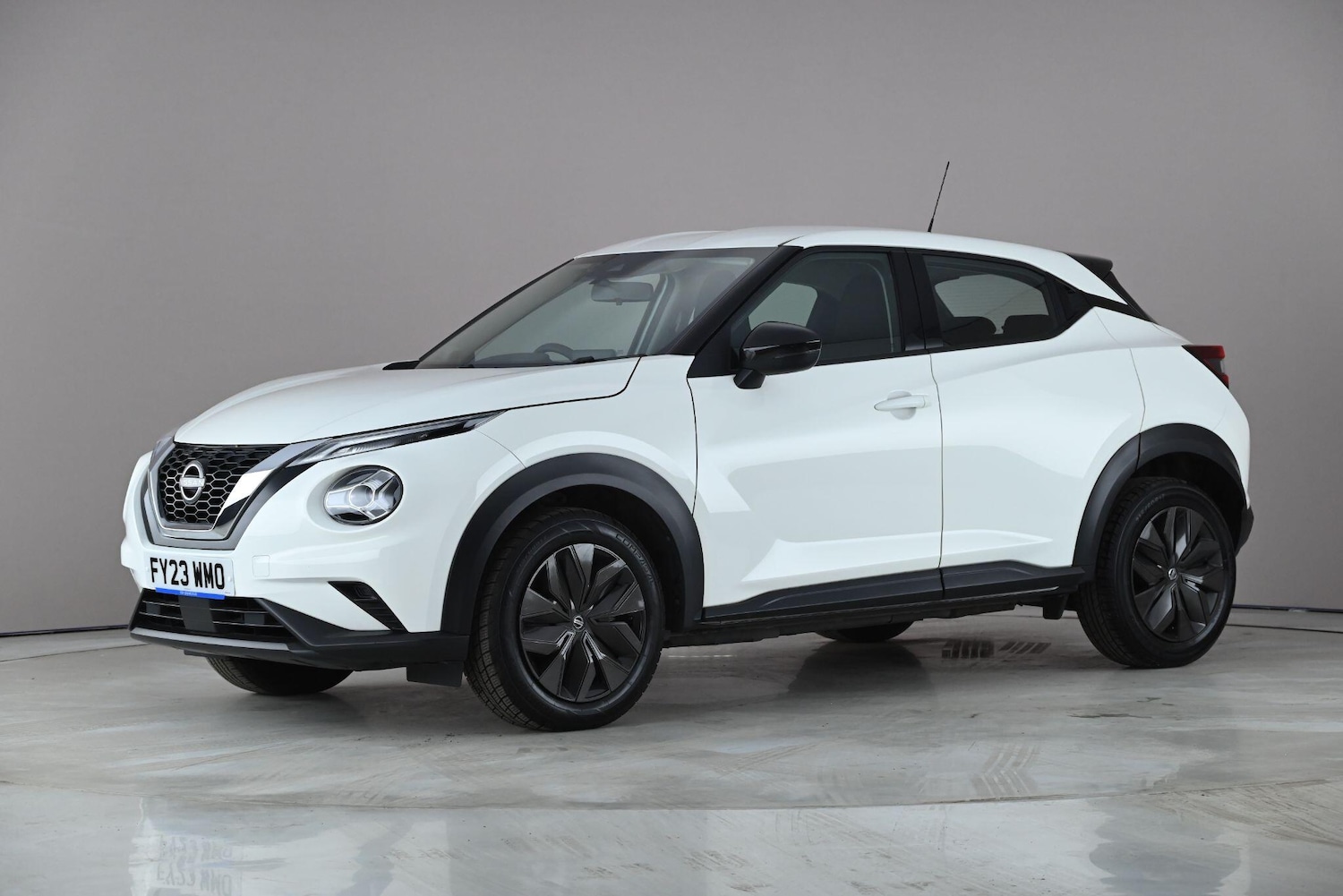 Used Nissan Juke 2023 for sale - 78157939: Photo 2
