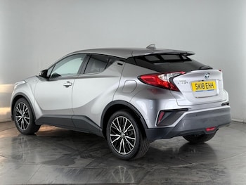 Used Toyota C-HR 2018 for sale - 75389247: Photo