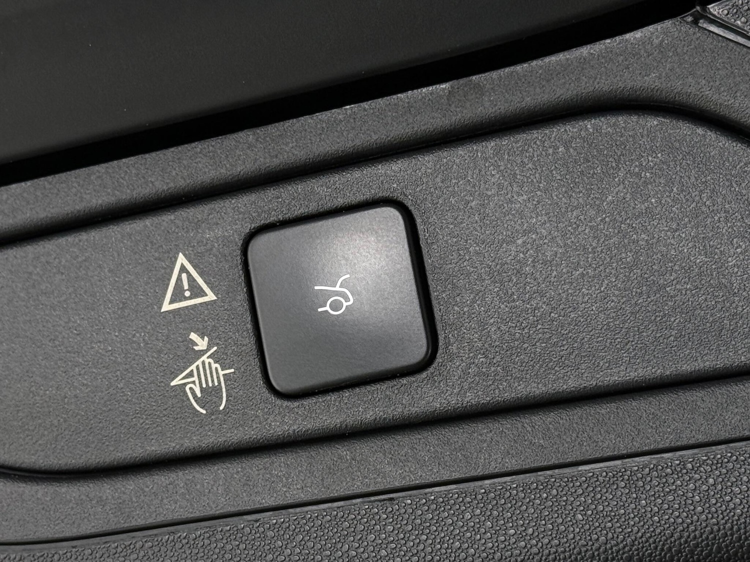 Used Citroen C4 2019 for sale - 76466990: Photo 13