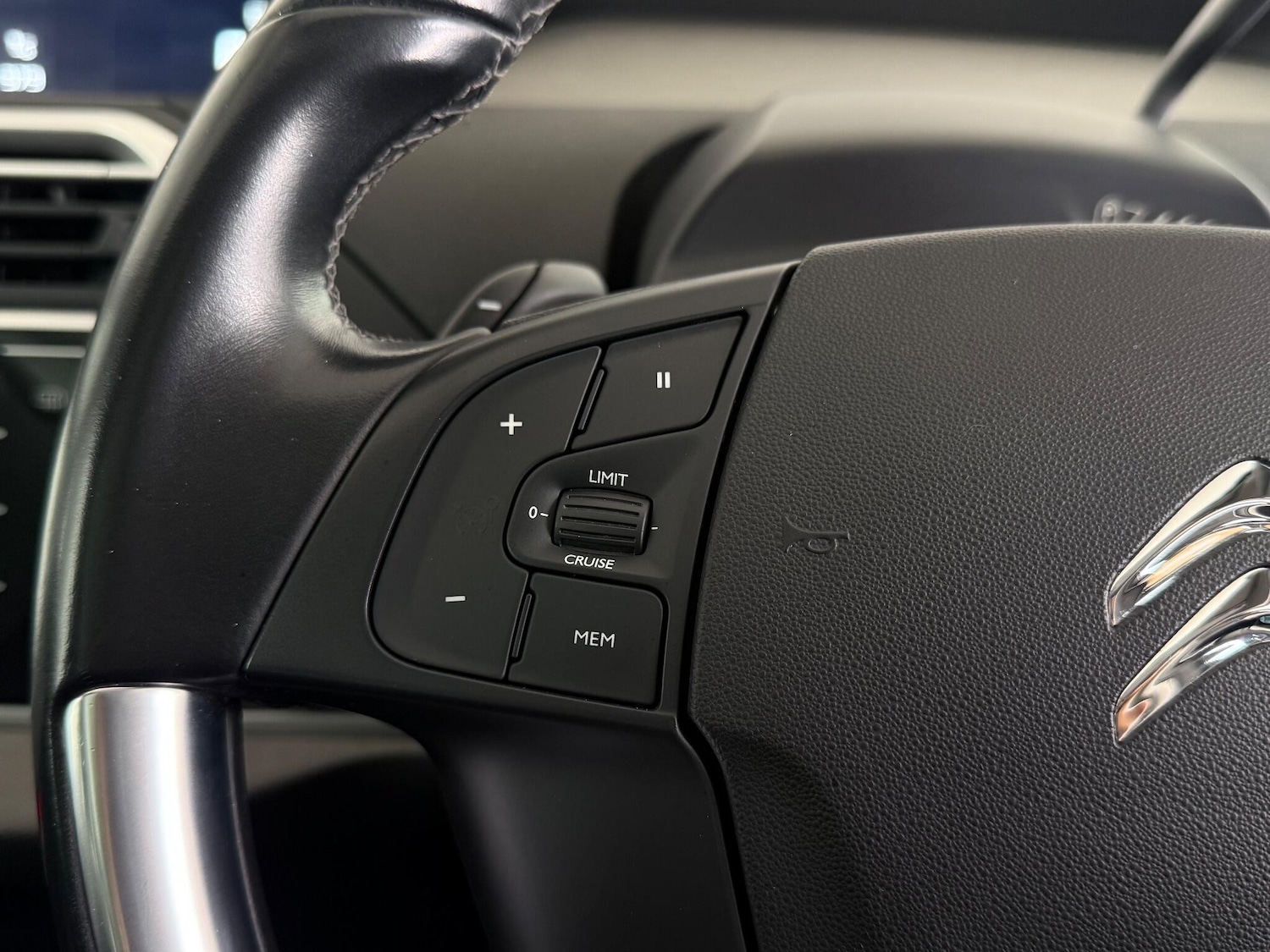 Used Citroen C4 2019 for sale - 76466990: Photo 27