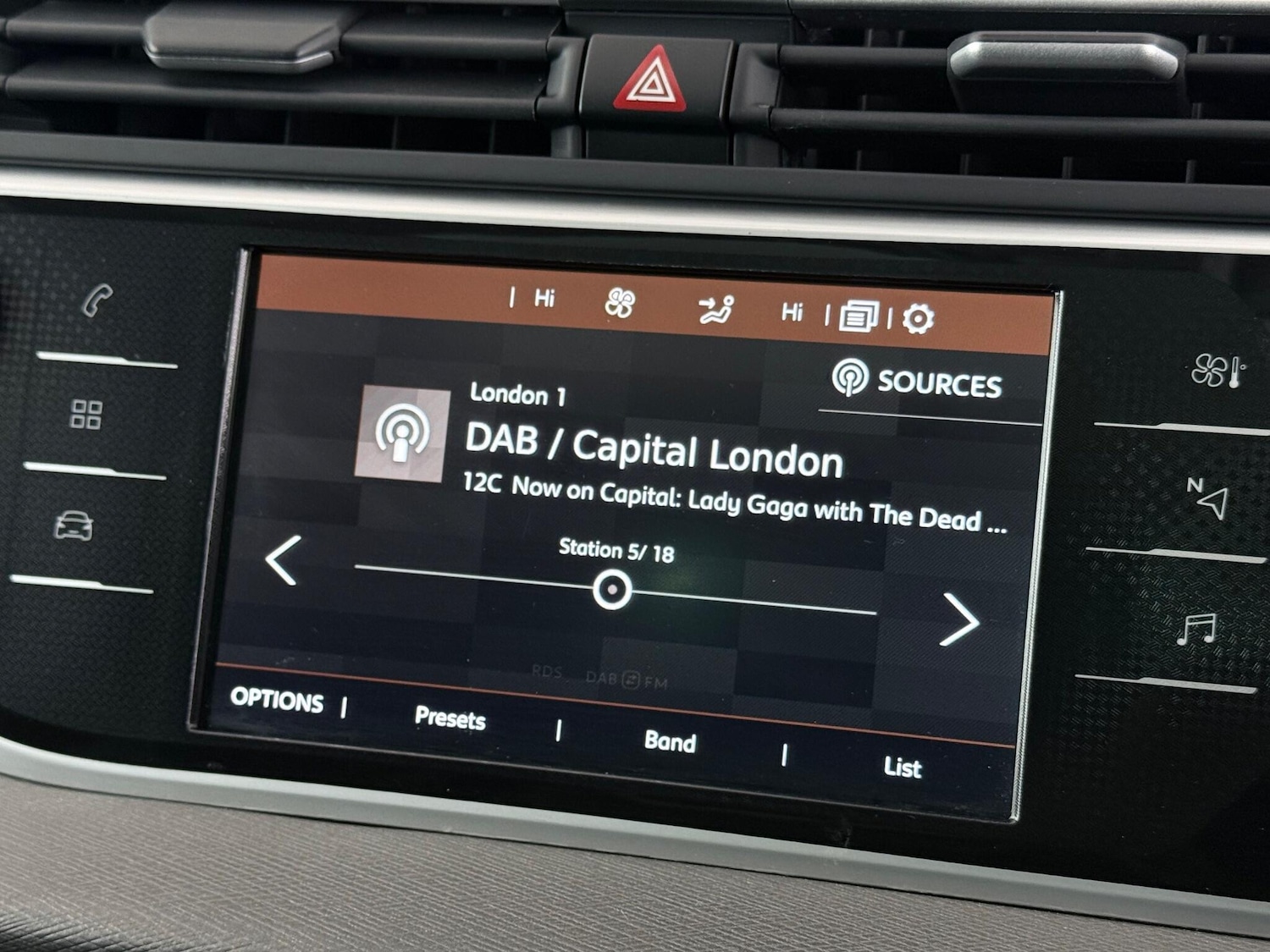 Used Citroen C4 2019 for sale - 76466990: Photo 37