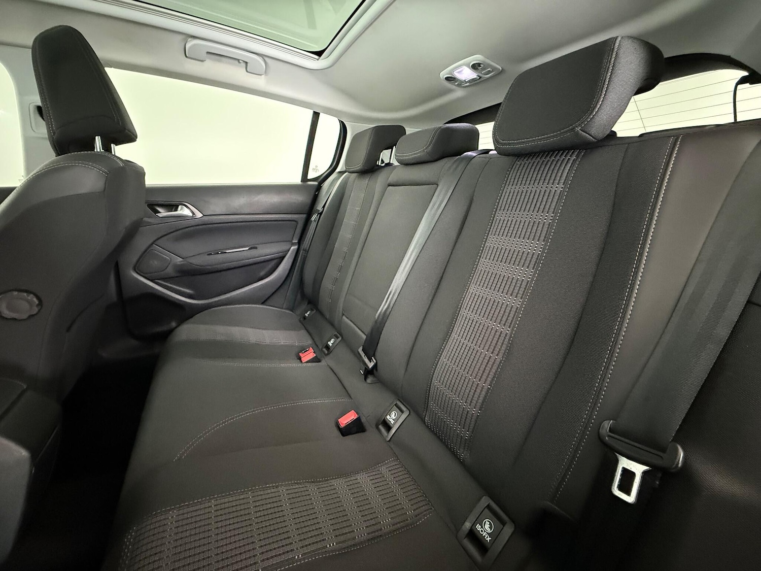 Used Peugeot 308 2018 for sale - 76975956: Photo 16