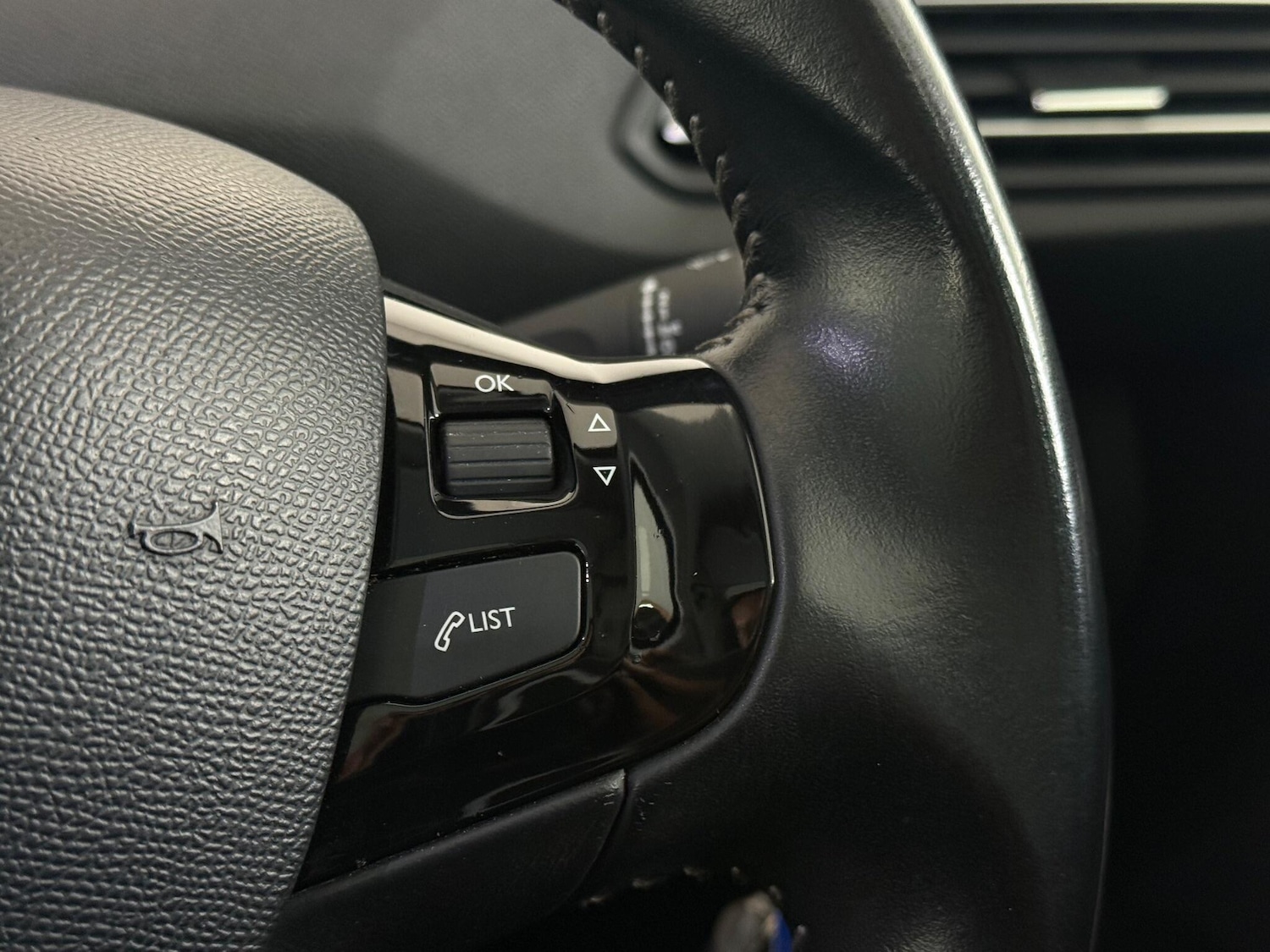 Used Peugeot 308 2018 for sale - 76975956: Photo 26