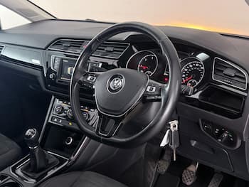 Used Volkswagen Touran 2017 for sale - 79658491: Photo