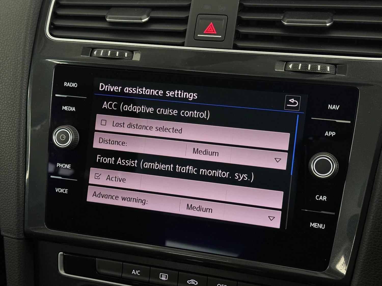 Used Volkswagen Golf 2018 for sale - 77260522: Photo 23