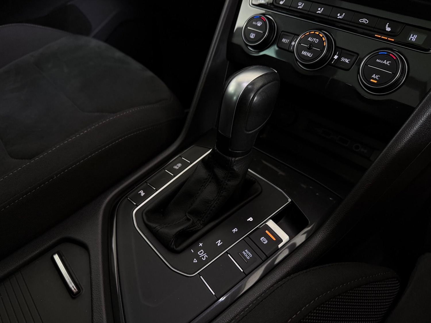 Used Volkswagen Tiguan 2019 for sale - 77029688: Photo 32