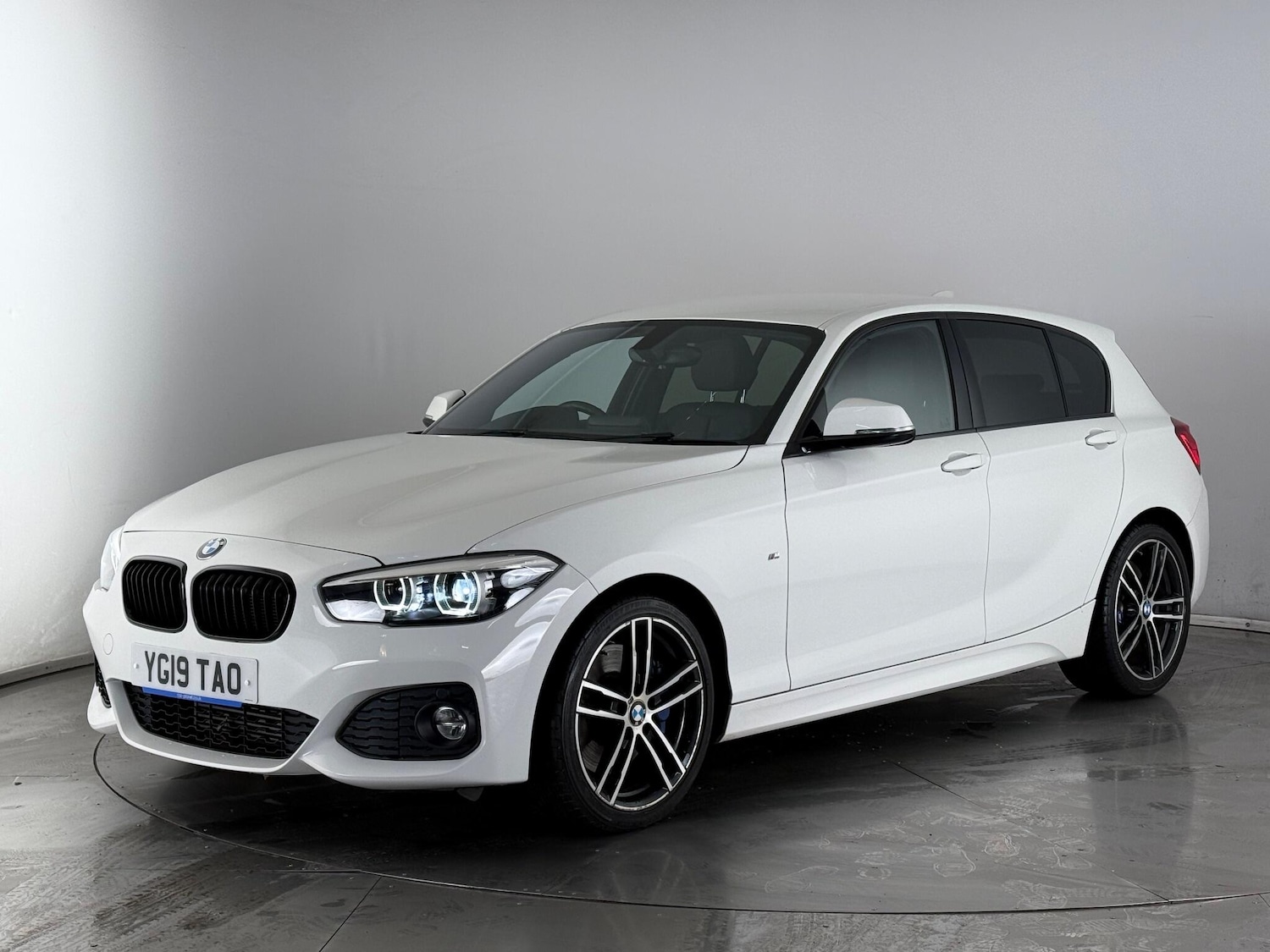 Used BMW 1 Series 2019 for sale - 77221541: Photo 2