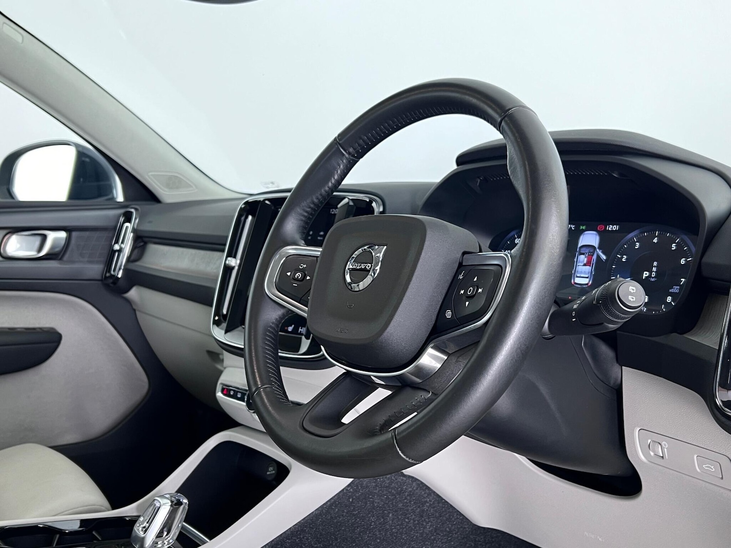 Used Volvo XC40 2020 for sale - 77084427: Photo 16