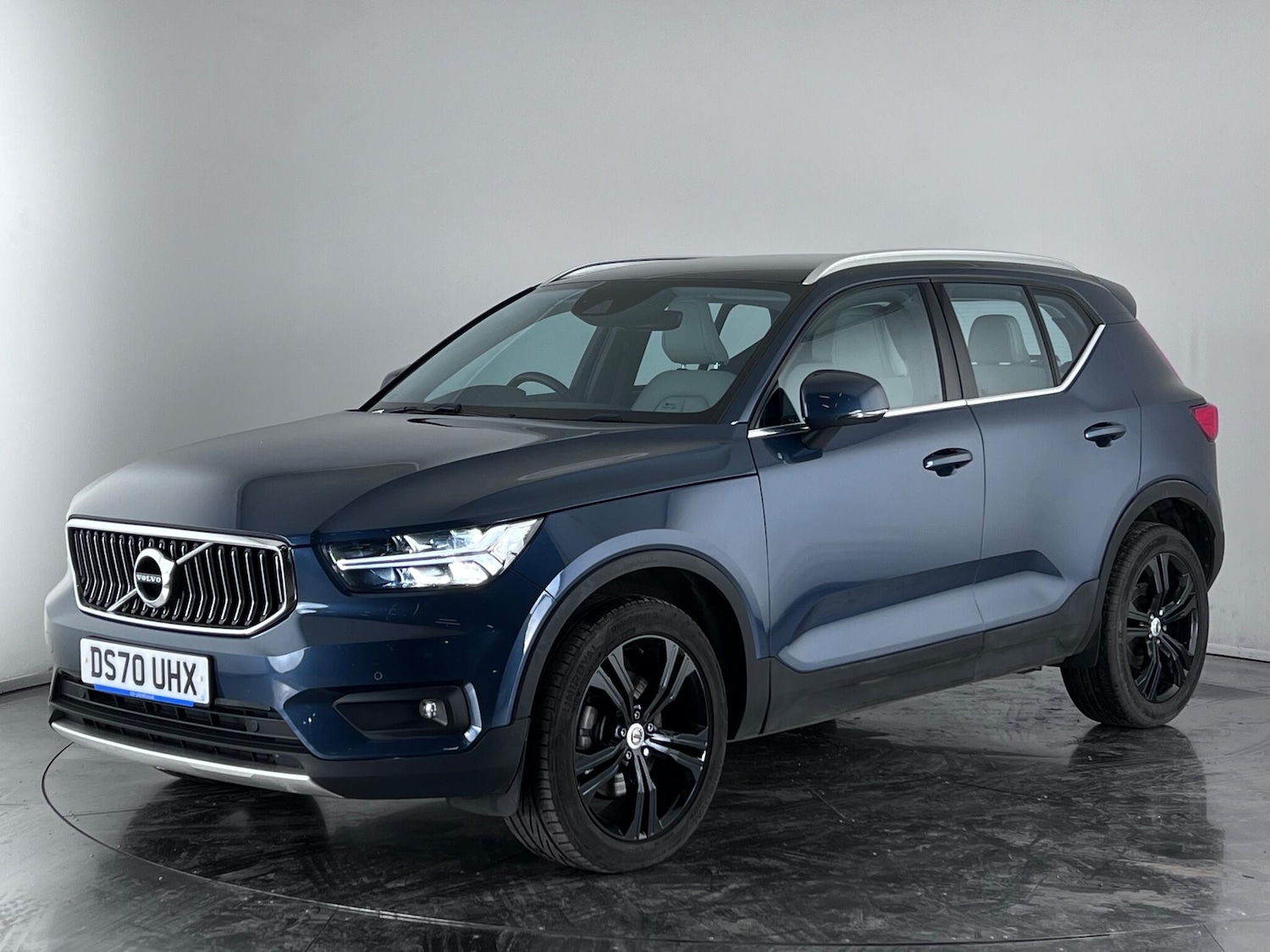Used Volvo XC40 2020 for sale - 77084427: Photo 3