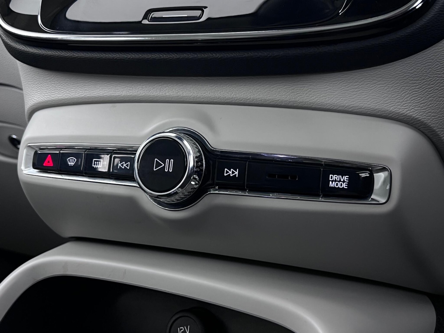 Used Volvo XC40 2020 for sale - 77084427: Photo 44