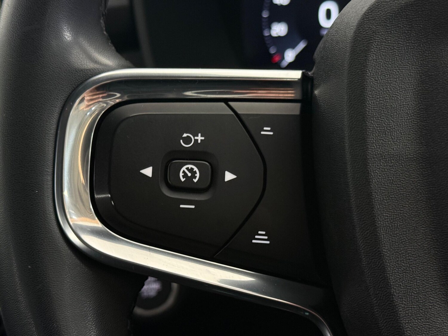 Used Volvo XC40 2022 for sale - 77724306: Photo 17